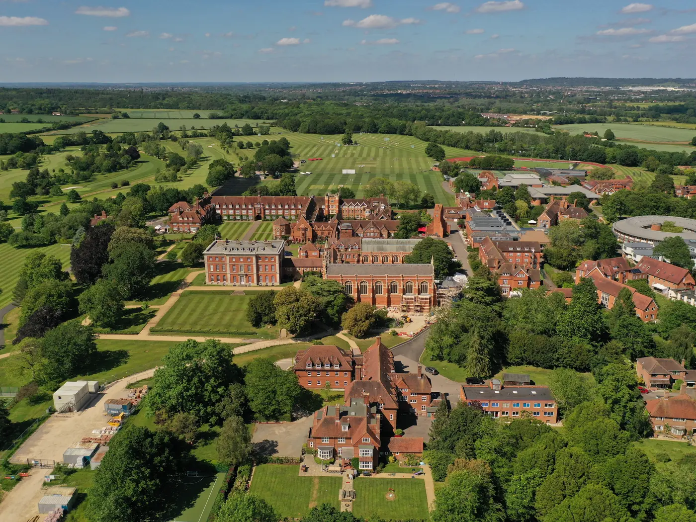El campus, en la campiña de Oxfordshire