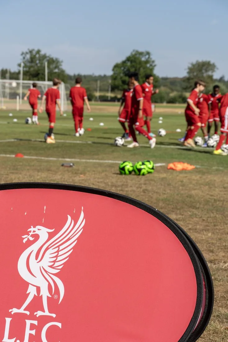 Entrenamiento en las instalaciones del Liverpool FC